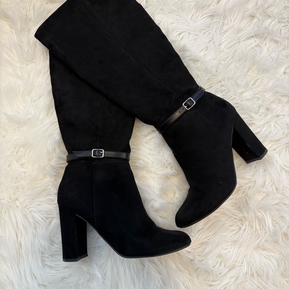 LC Lauren Conrad Shoes - Lauren Conrad Black Knee-High Women's Boots